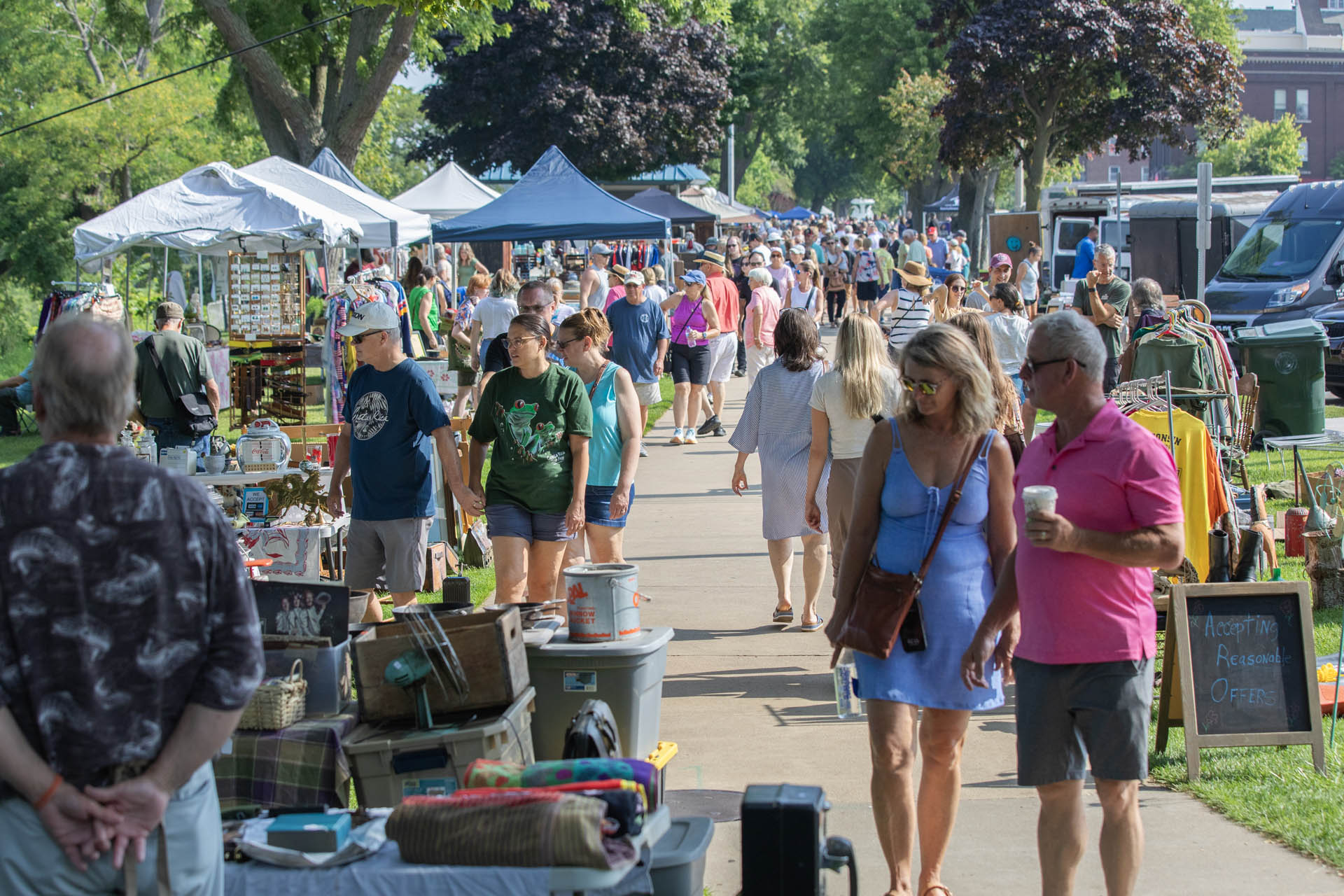 Antiques on the Bluff 03