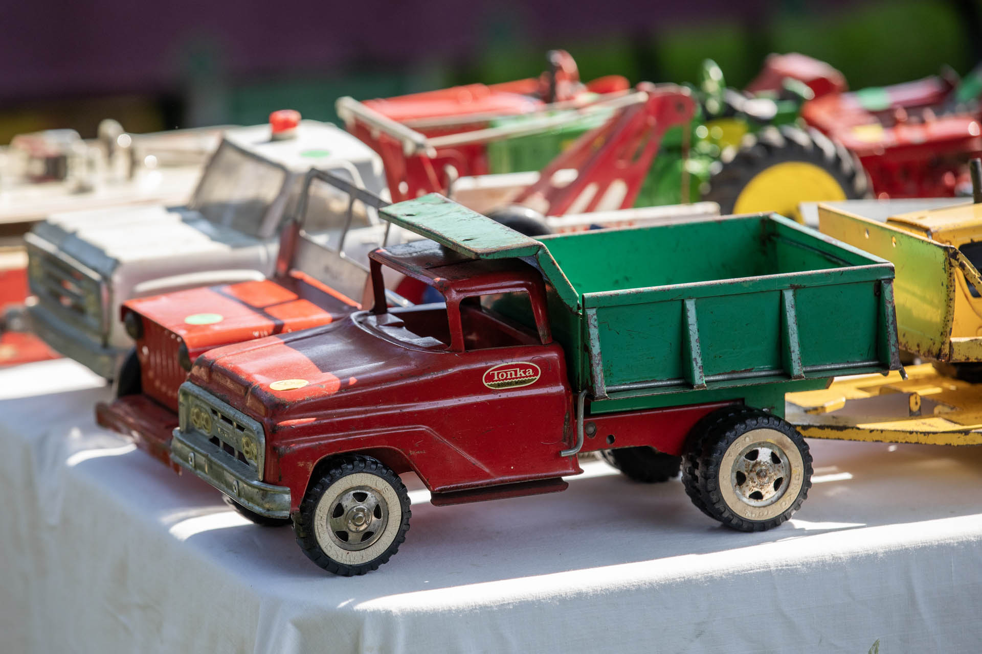Antiques on the Bluff 04