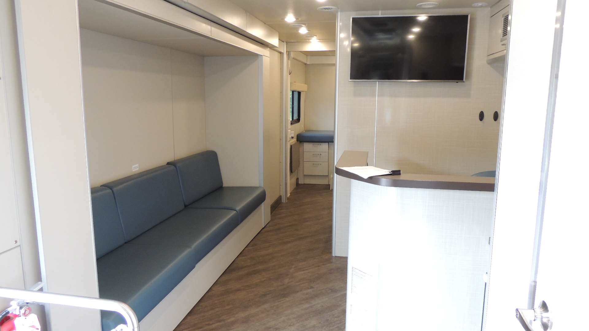 Mobile Clinic Interior (7)